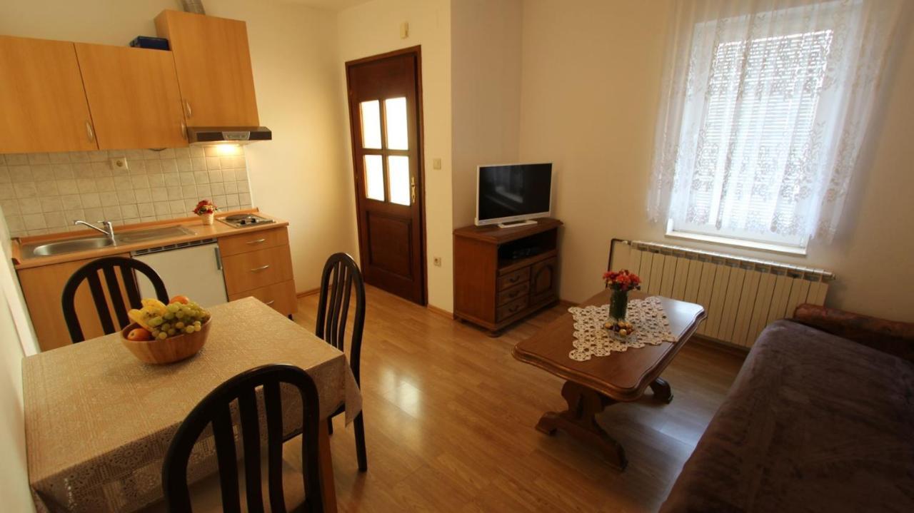 מאלינסקה Apartments Grzetic מראה חיצוני תמונה